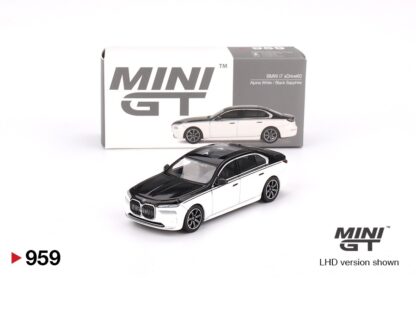 BMW i7 xDRIVE60 - 1:64 MiniGT