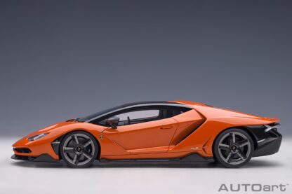 LAMBORGHINI CENTENARIO 2016 - 1:18 AUTOART - Image 3