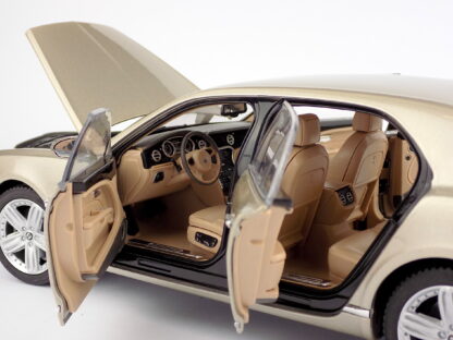 BENTLEY MULSANNE 2012 LIGHT GOLD - 1:18 RASTAR - Image 7