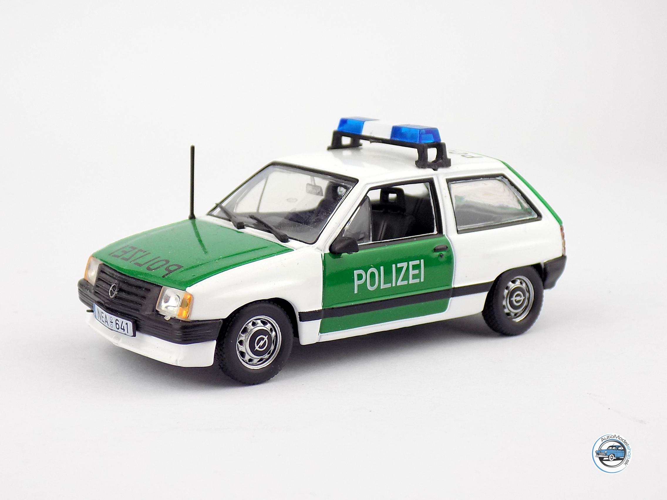 OPEL CORSA A POLIZEI – POLÍCIA NEMECKO – 1:43 DeA ( Bazárový tovar ) - Image 2