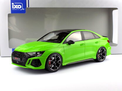 AUDI RS3 - 1:18 MCG / IXO