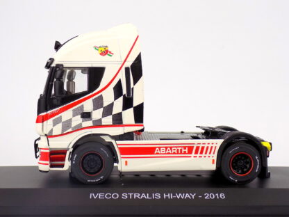 IVECO STRALIS HI-WAY  ABARTH 2016 - 1:43 IXO/ALTAYA - Image 3
