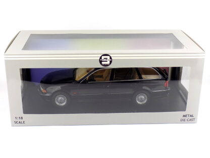 BMW 5 E39 TOURING 1998 - 1:18 TRIPLE9 - Image 4
