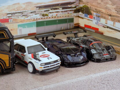 HOT WHEELS PREMIUM SET TRUCK DAY  - 1:64 - Image 2