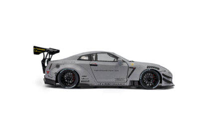 NISSAN GT-R R35 LIBERTY WALK BODY KIT + FIGURKA WATARU KATO-SAN - 1:18 SOLIDO - Image 5