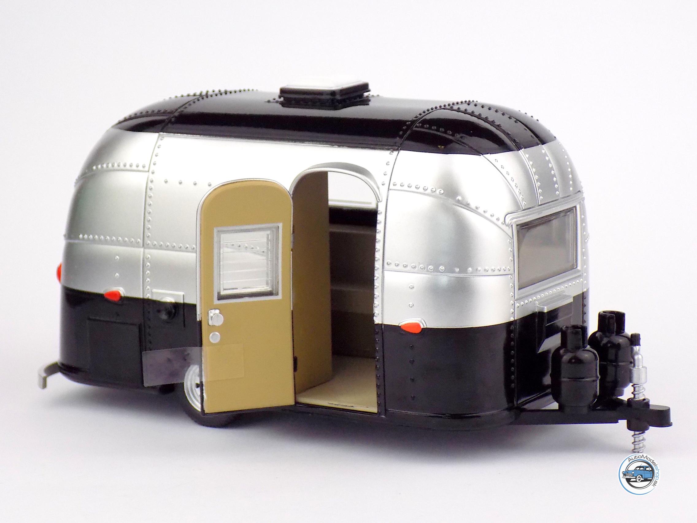 OBYTNÝ PRÍVES BAMBI AIRSTREEM - 1:24 GREENLIGHT – Obrázok 4