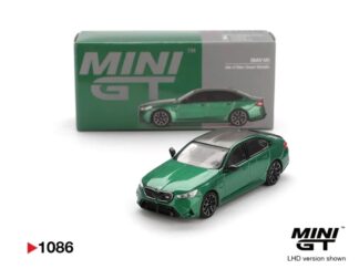 BMW M5 - 1:64 MiniGT
